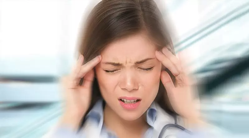 Hoa mắt chóng mặt là triệu chứng phổ biến ở người bị tai biến mạch máu não thoáng qua